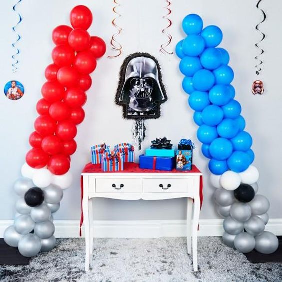 DIY Star Wars Light Saber Balloons