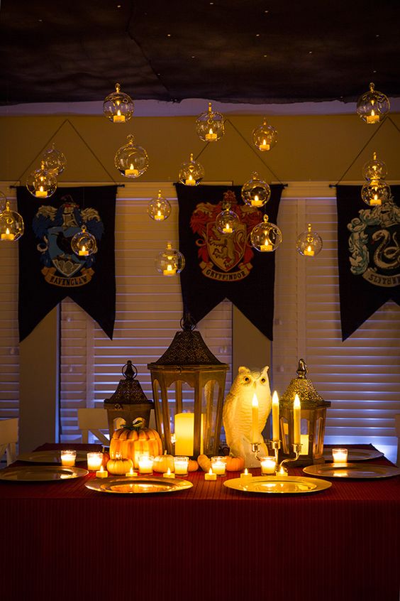 Decorate your table a la Hogwarts to continue the Harry Potter theme.