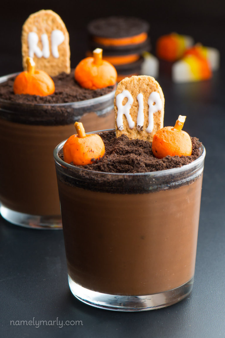 Halloween Pudding Cups by Namely Marly