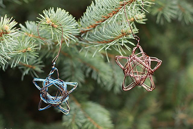 Handmade Star Wire Ornament.