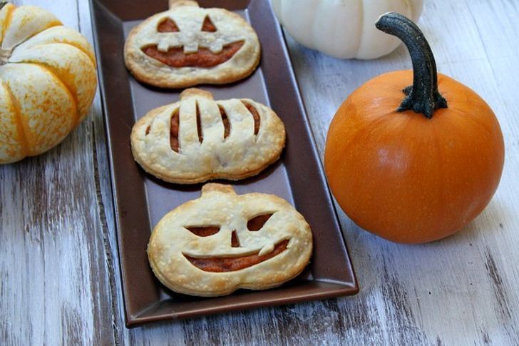 Pumpkin Pie Pop Tarts by Recipe Girl