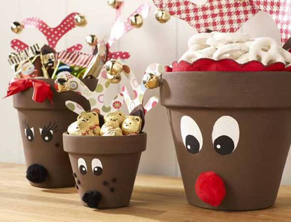 Reindeer Pot Family.