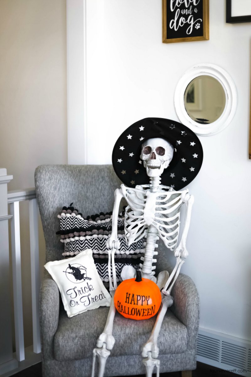 Halloween Home Tour by Tauni Everett