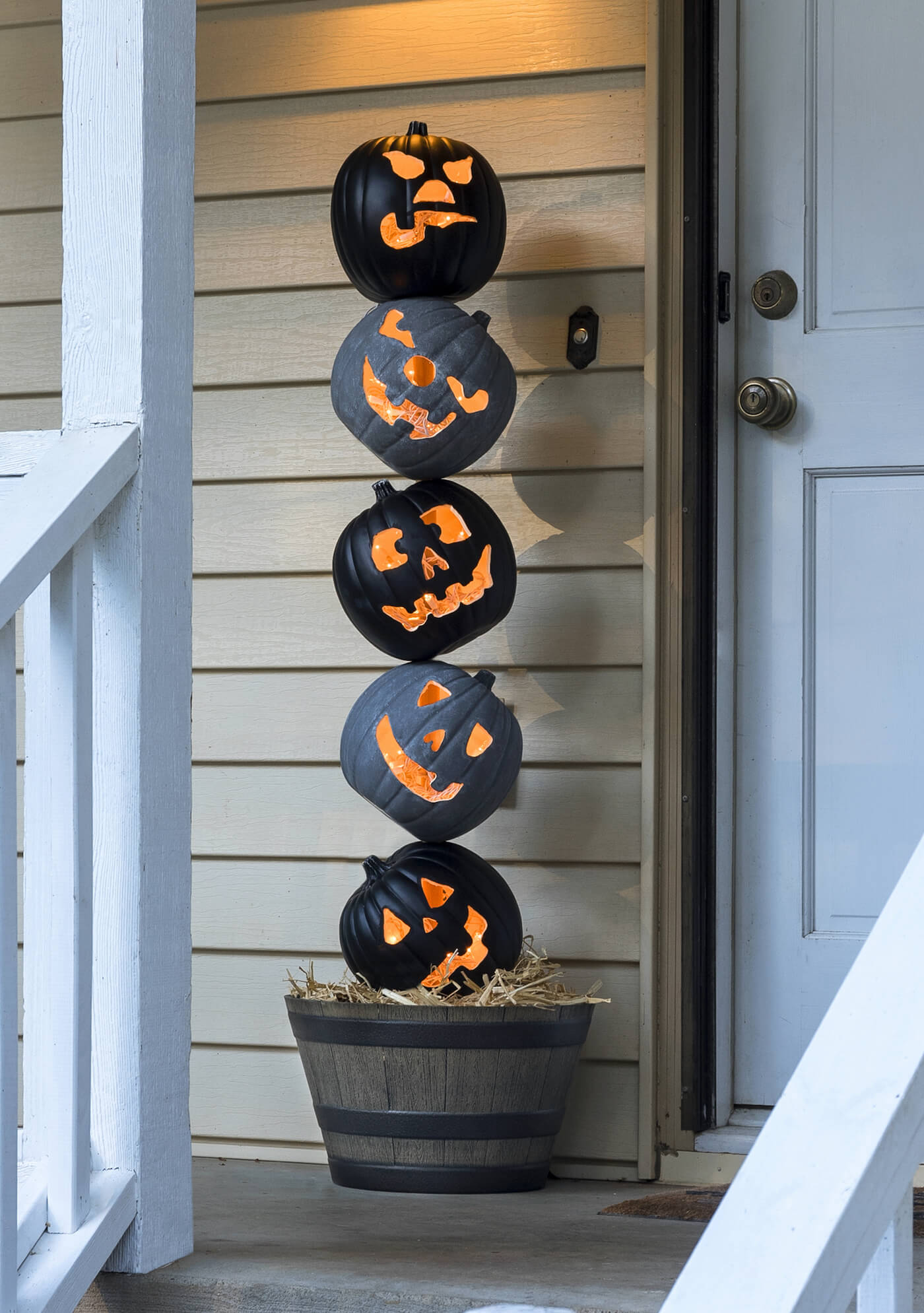 Lighted Outdoor Halloween Pumpkin Topiary.