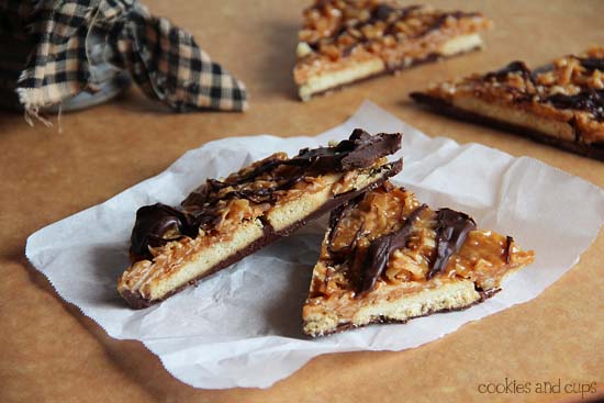 Samoa Bark from Cookies and Cups