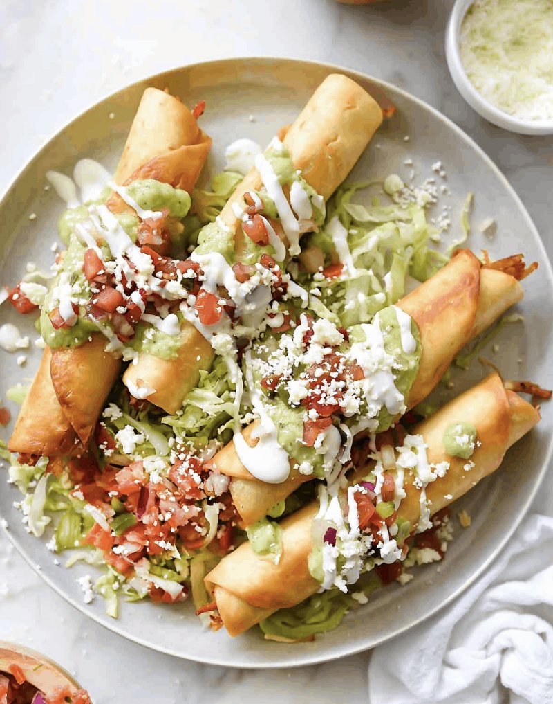 5-Ingredient Chipotle Chicken Taquitos