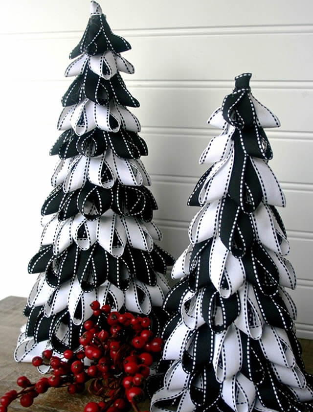 Christmas Ribbon Mini Trees.