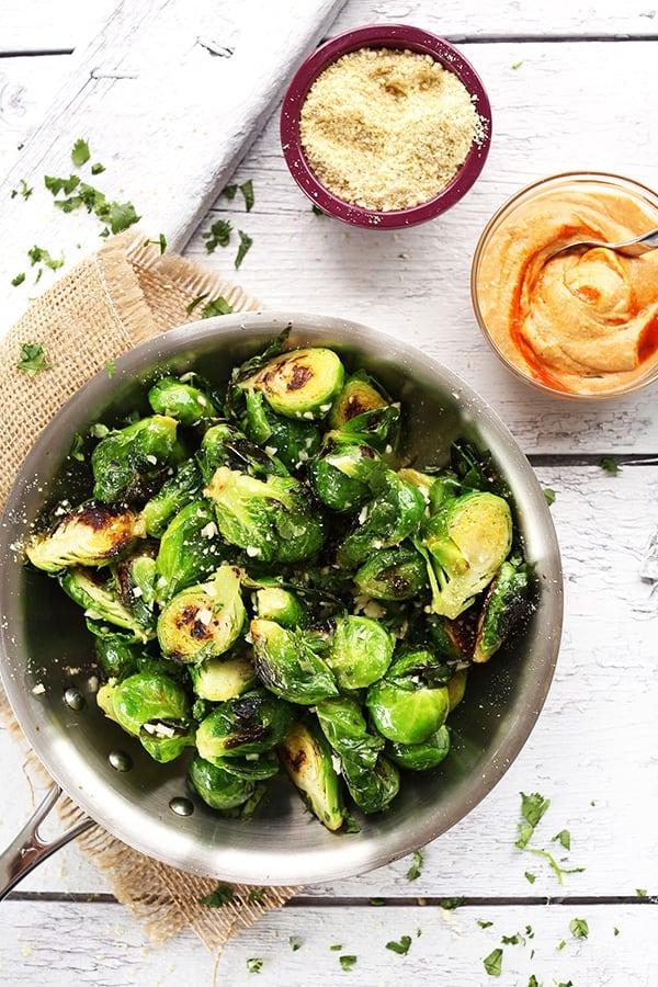 Crispy Garlic Brussels Sprouts with Sriracha Aioli