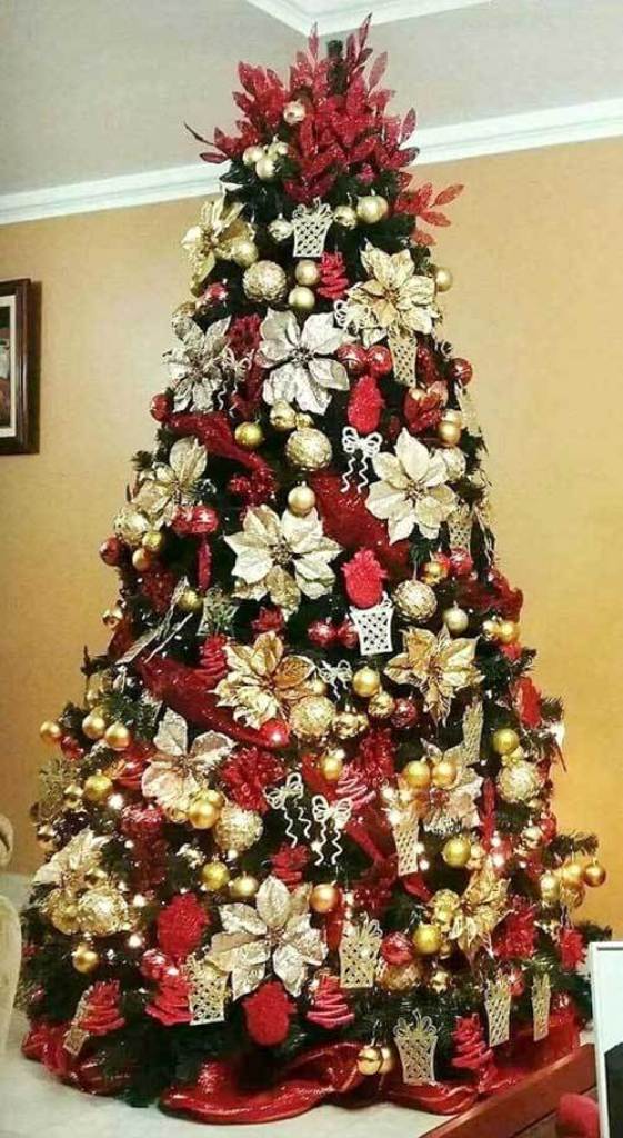 Lovely Poinsettia Christmas Tree.