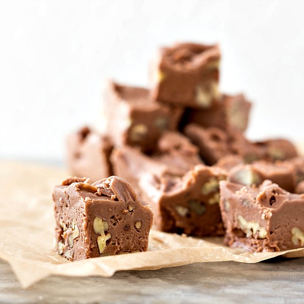 Old Fashioned Creamy Cocoa Fudge