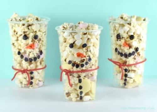 Snowmen Snack Cups from Eats Amazing