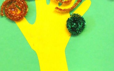 Handprint Flower Craft for Kids using Pipe cleaners