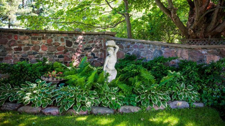 Easy To Grow Perennials For Small Gardens