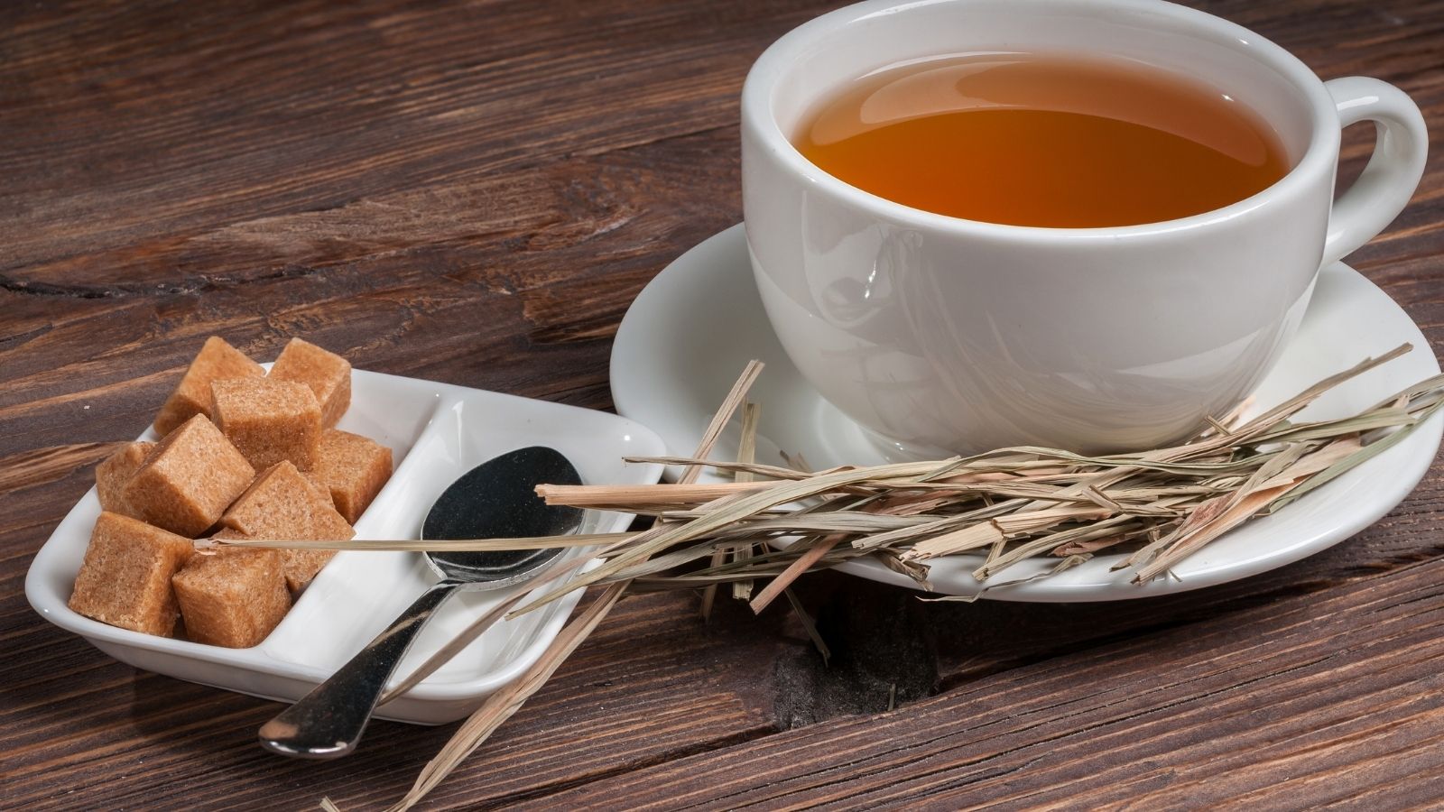 5 Easy And Effective Tips To Harvest Lemongrass For Recipes And Herbal Tea
